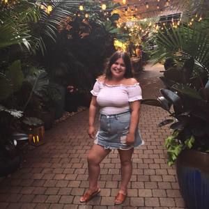 Meet your Posher, Angela